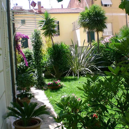 Pensionat Silvia Follonica